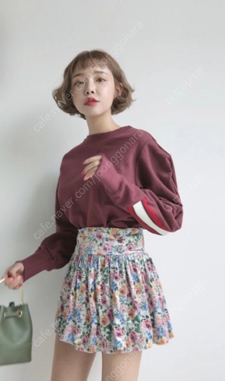 스타일난다 빈티지 플라워 미니 스커트 메이빈스 모코블링 비바문 프레클 모래하우스 플레따 팜므뮤즈 쵸퍼 페일제이드 스... 이미지