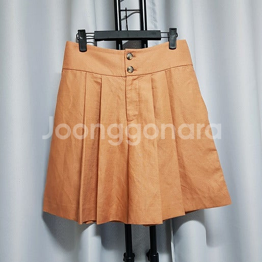 클럽모나코 린넨 숏 팬츠 핀턱 버뮤다--0