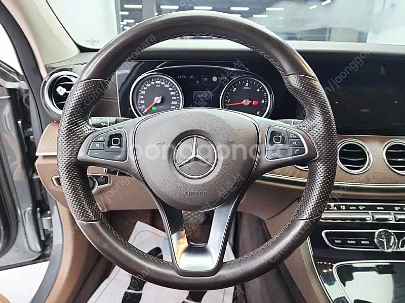 벤츠E-클래스 W213 E220d 익스클루시브 (5인승...--8