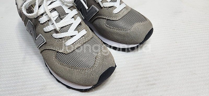 뉴발란스 클래식 574 230사이즈--3