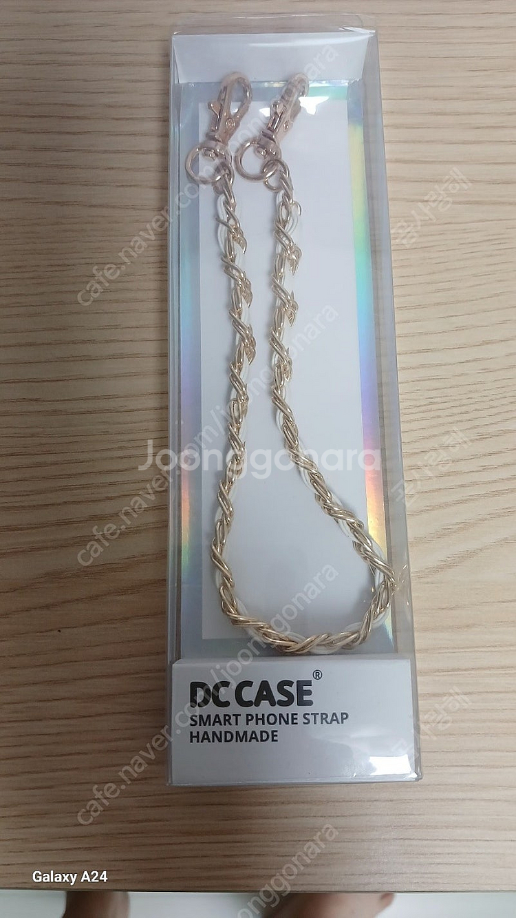 DC 골드메탈 레더 숏체인 스트랩 화이트(새상품)--0