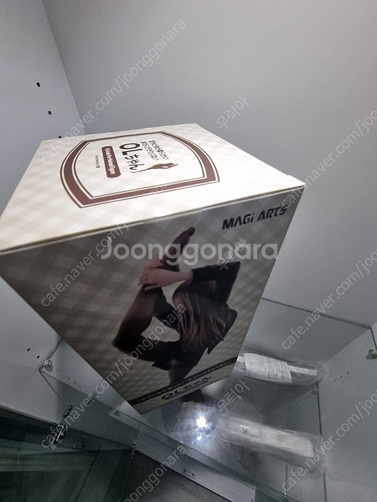 마기아츠 1/6스케일 의외로 몸이 유연한 회사 가기 싫은 OL쨩 화이트 일반 (MAGI ARTS)--4