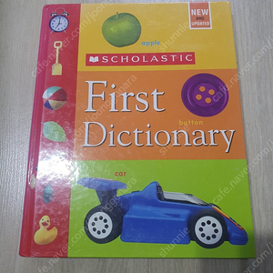 Scholastic First Dictionary / Student Thesaurus