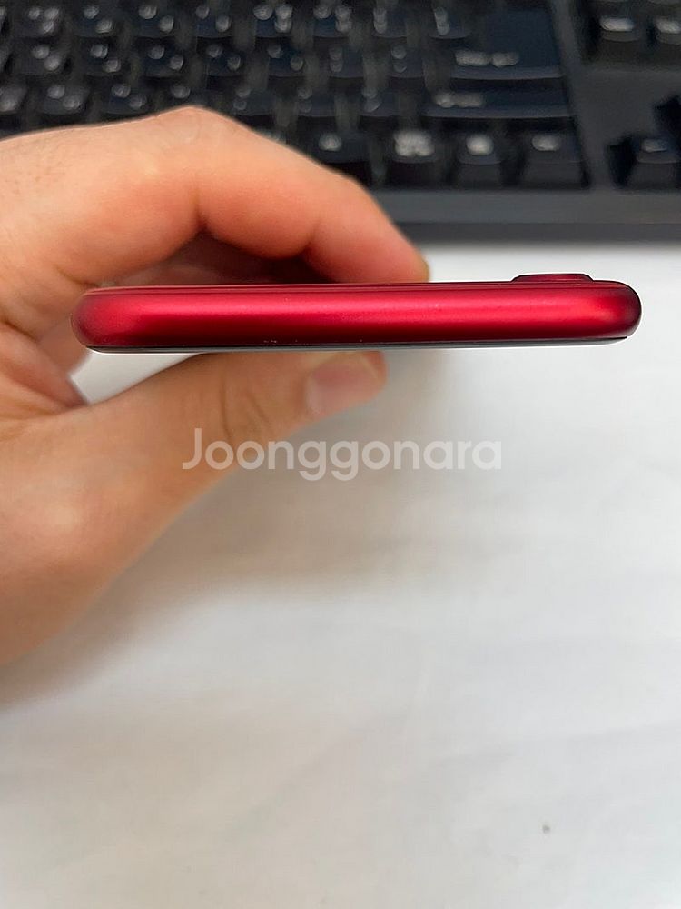 아이폰SE3 레드 128GB 상태좋은 중고27만팝니다.--3
