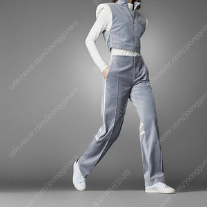 아디다스 Blue Version Challenger Pants