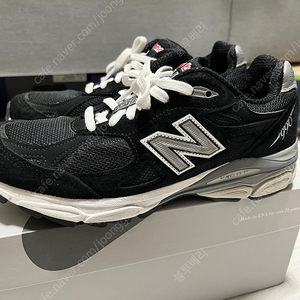 뉴발란스 990v3 235사이즈