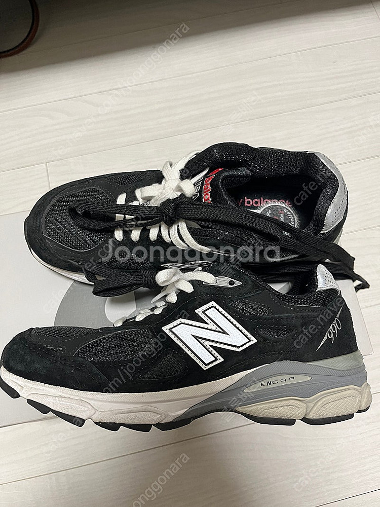 뉴발란스 990v3 235사이즈--1