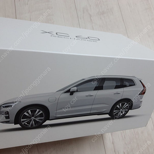 1:18 볼보 XC60 RECHARGE 화이트 다이캐스트 미사용 새상품