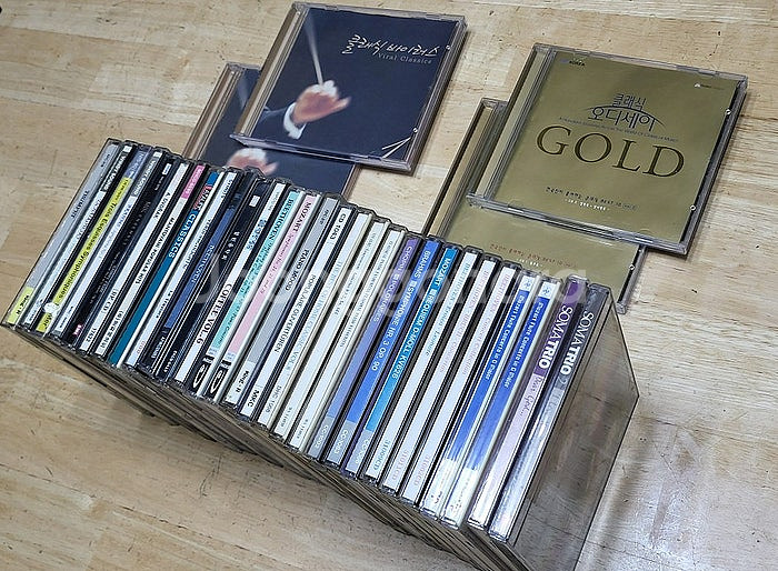 클래식 CD 박스 팝니다.--4