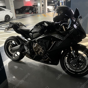 혼다 (맷블랙) CBR 650R 21년식 판매합니다.(4기통 풀배기)웅장함 소음기x 구변완료