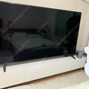 LG 82인치 tv , 템바보드 거실장(2200) 세트로 팝니다