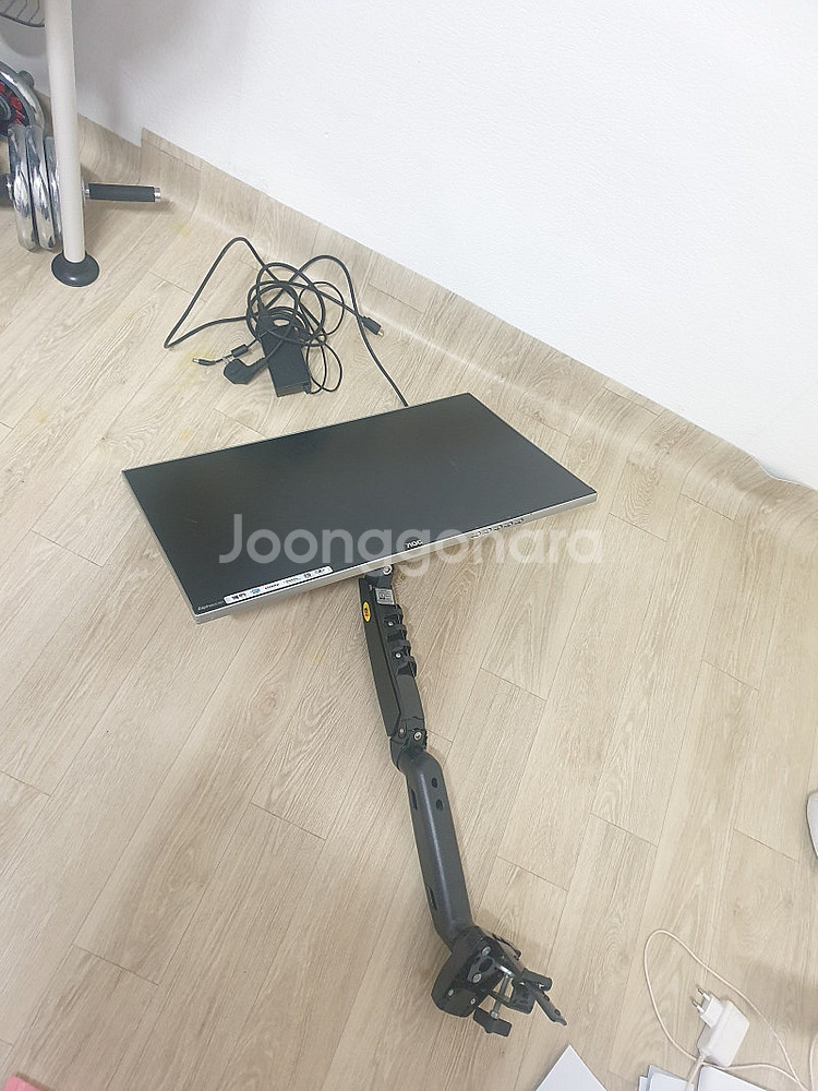 AOC 27인치 FHD I2777FQ 팝니다--1
