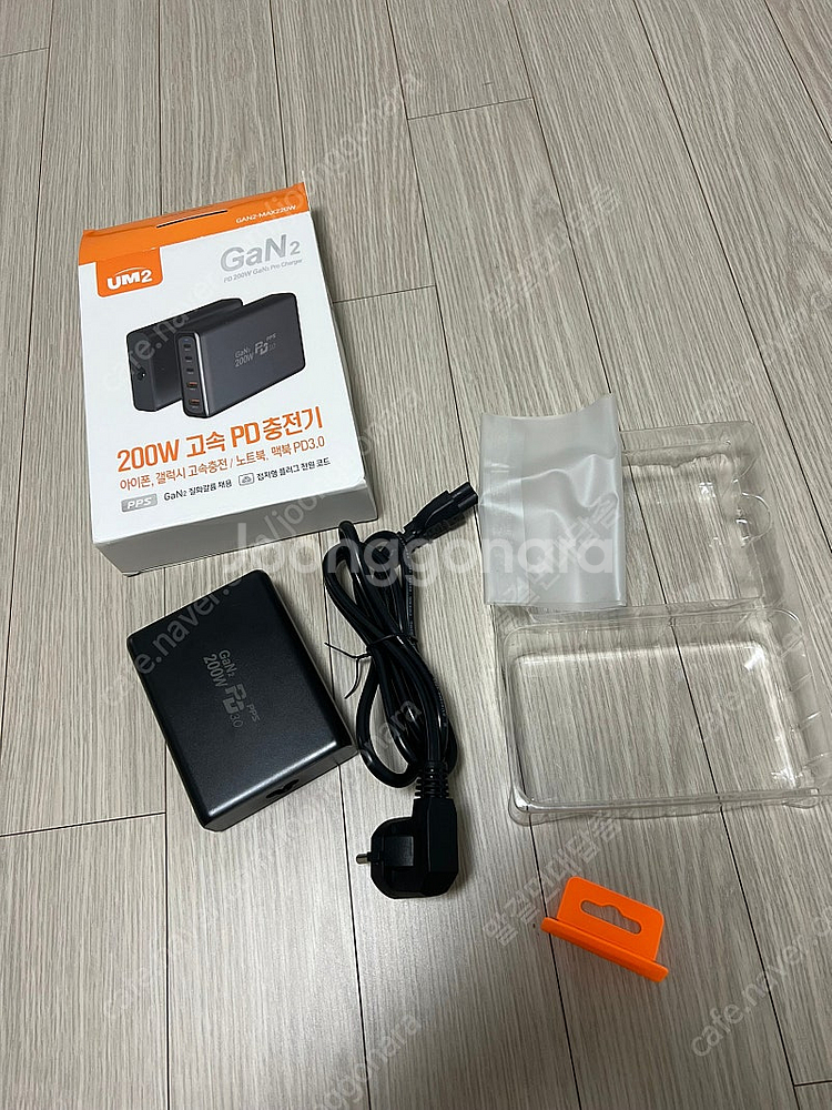 um2 5포트 200W 고속 멀티 충전기 PD지원--0
