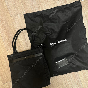 Saint Laurent 생로랑 나일론 토트백 (블랙)