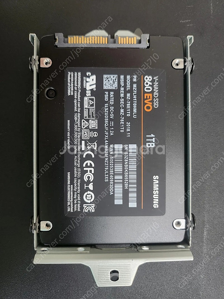 PS4PRO ssd1기가 + 카메라 + 저스트댄스 등--1