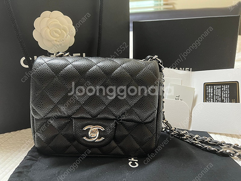 정품 샤넬 쁘띠삭 캐비어 퀼팅 블랙--0