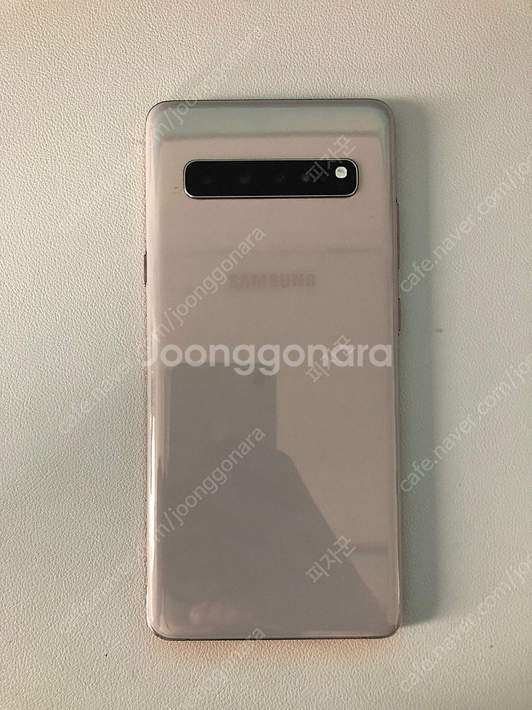 갤럭시 S10 5G 골드 256기가 7만원 판매합니다--0