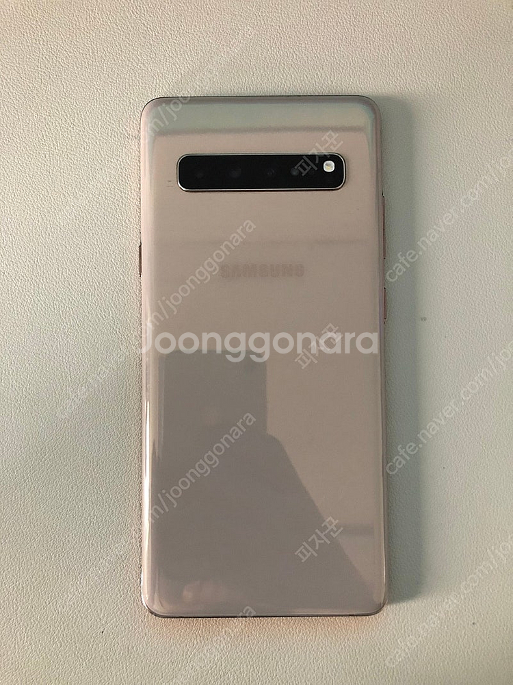 갤럭시 S10 5G 골드 256기가 7만원 판매합니다--1