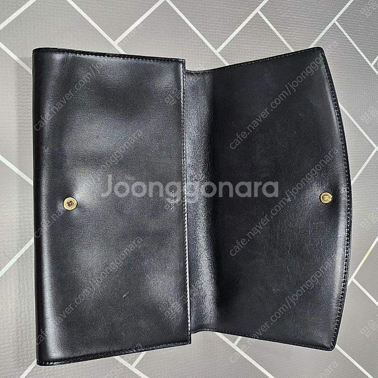 여성 클런치 백 검정 팔아요--2