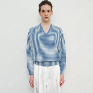Moondal 문달 / risca knit in fade blue / M