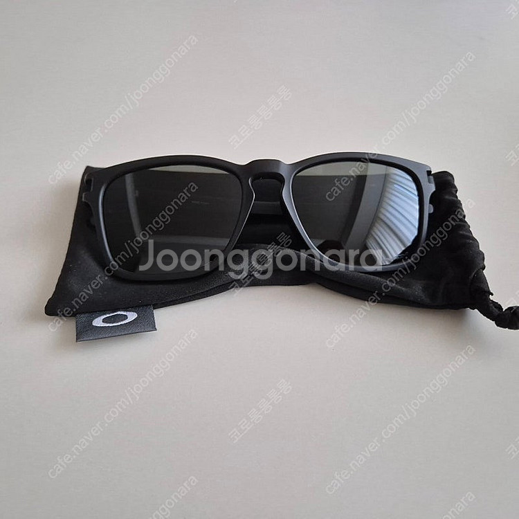 오클리 래치 스퀘어 OO935813--0