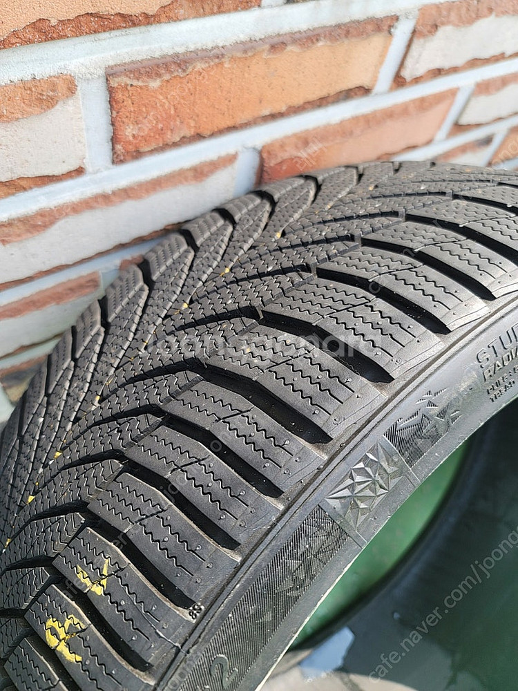 윈터타이어 팝니다 235/35R19 스노우타이어 판매합...--3