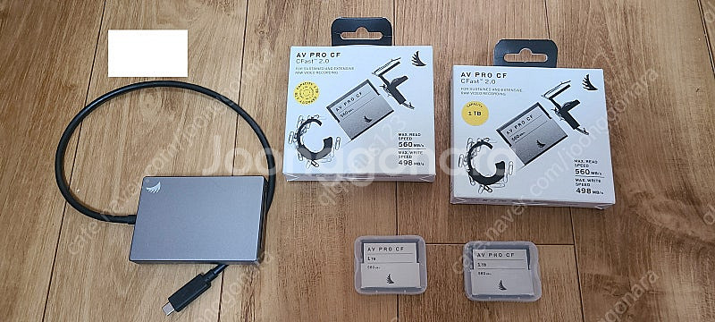 엔젤버드 Cfast 2.0 1TB 2개(개당 35만원)--0