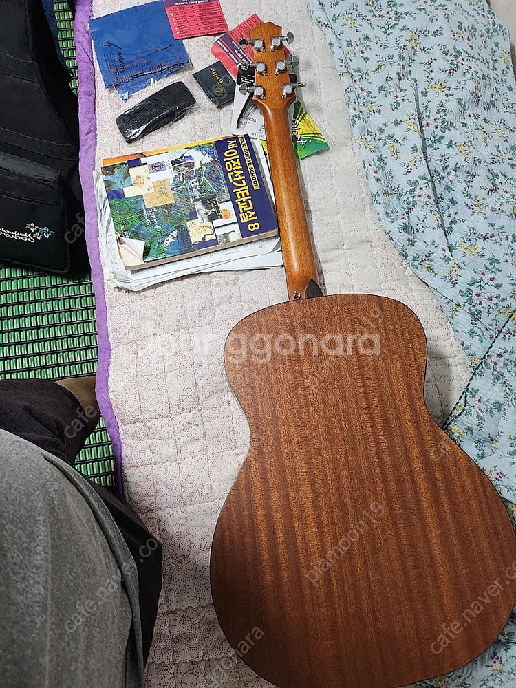Conewood 통기타입니다--2