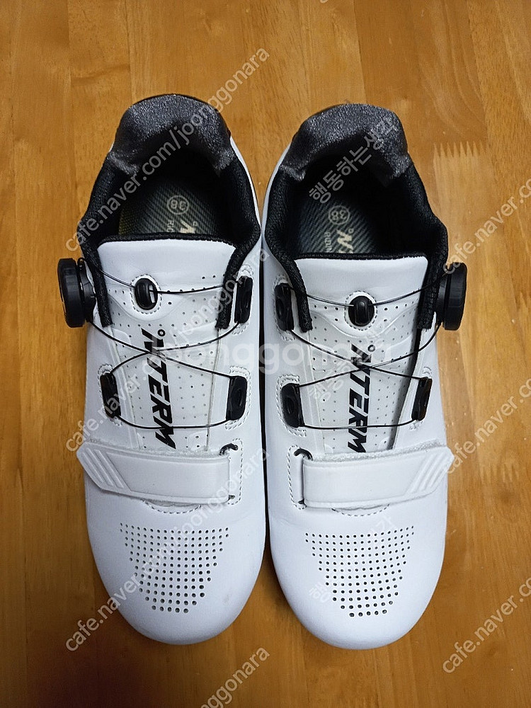 엔텀 평페달 자전거 신발--1