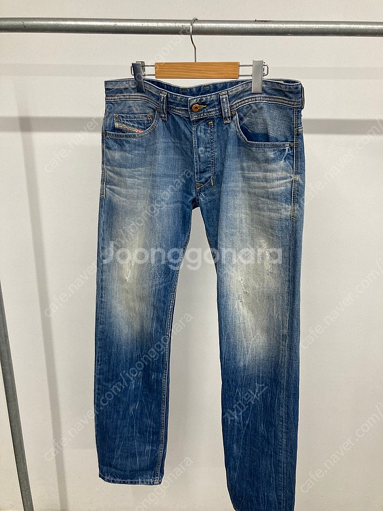 105,33 노스페이스 브이모션 경량 패딩 자켓, 디젤...--0