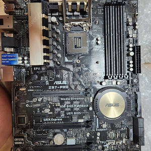 아수스 z97pro, 삼성 pc3-12800u 8기가 두개, 인텔 i5-4690k+써모랩 쿨러 ​