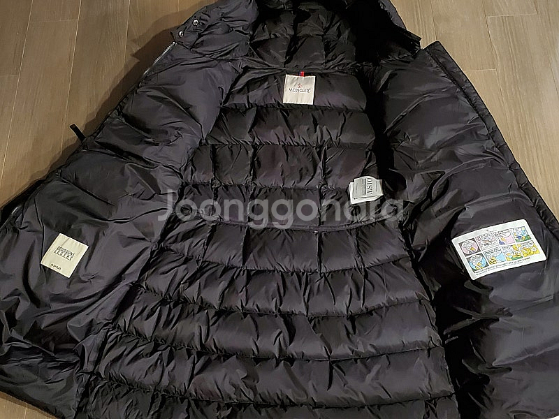 새제품 몽클 경량 패딩--3