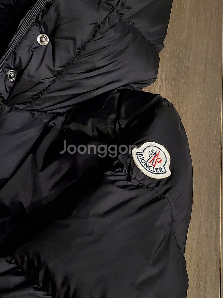 새제품 몽클 경량 패딩--5