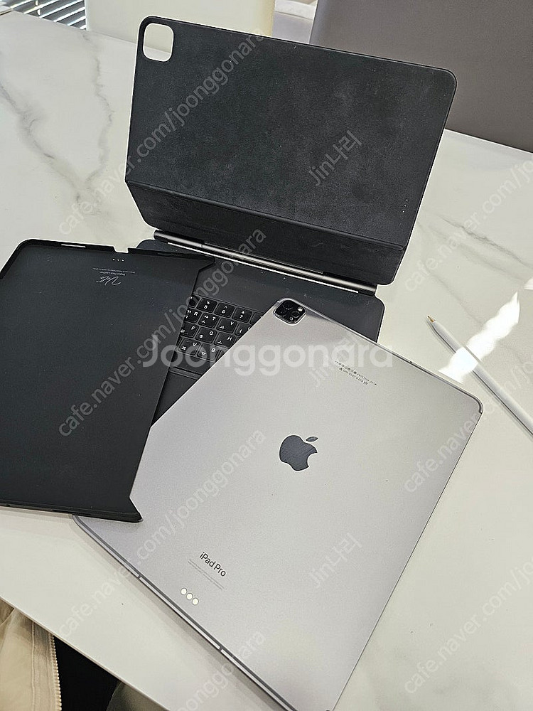 ipad pro 12.9(6세대) 2T 셀룰러모델--0