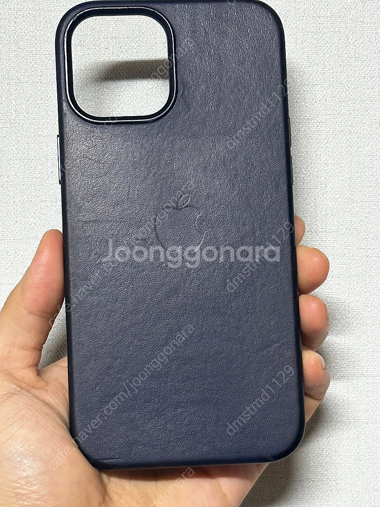 아이폰 12pro max 애플정품 케이스 팝니다.--0