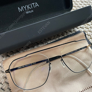 마이키타 아르보 MYKITA ARVO 팝니다