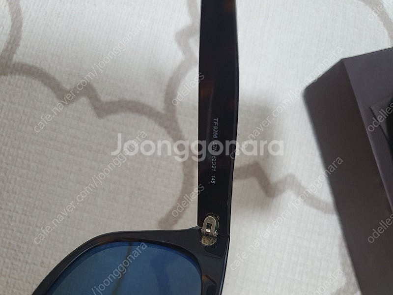 톰포드 선글라스--4