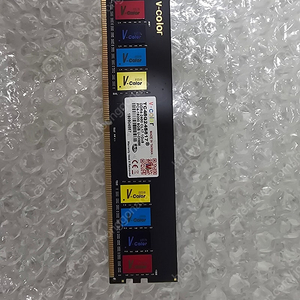 V-Color 컬러풀 DDR4 20400 CL17 8기가 팝니바