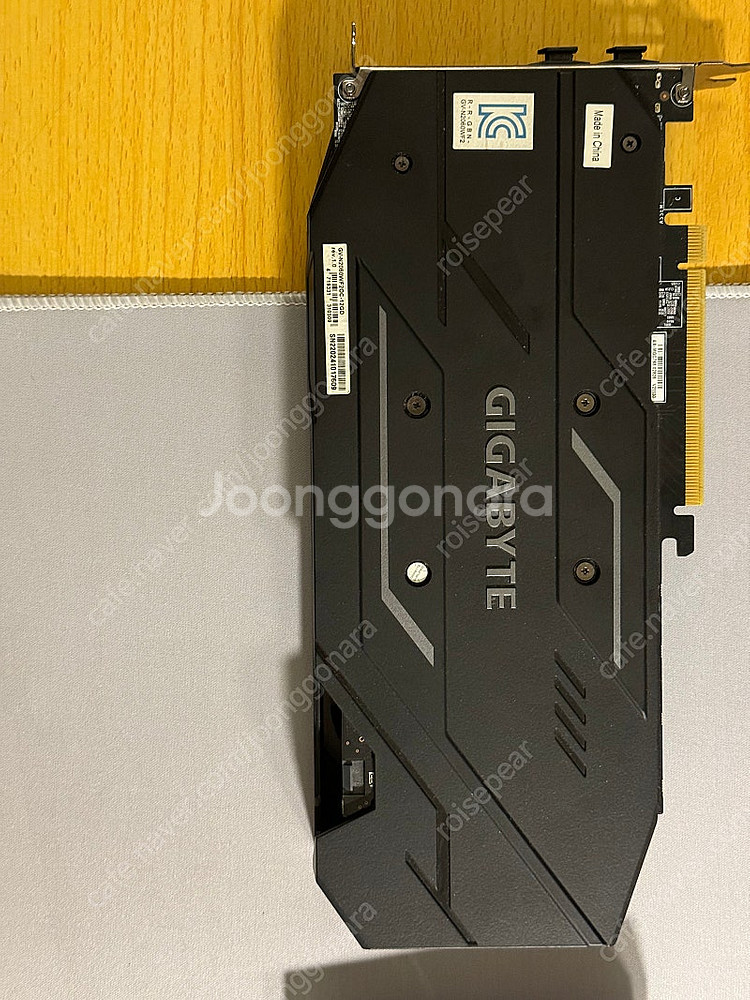 기가바이트 RTX 2060 그래픽카드--1