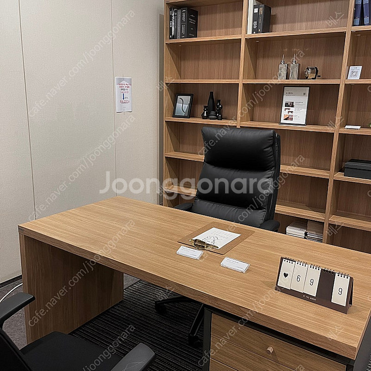 리바트 가구 뉴 레코드 편수책상,6단책장 매장 진열 상...--2