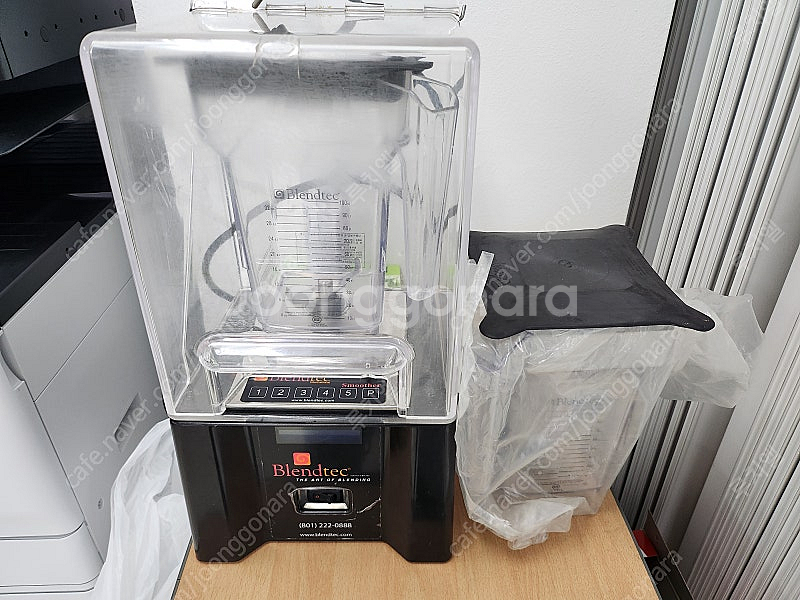 블렌텍 블랜더 q시리즈구형 컨테이너 2개 40만--5