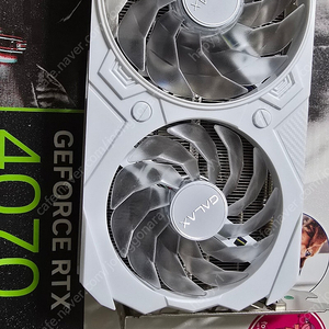 RTX 4070 갤럭시 화이트 팝니다