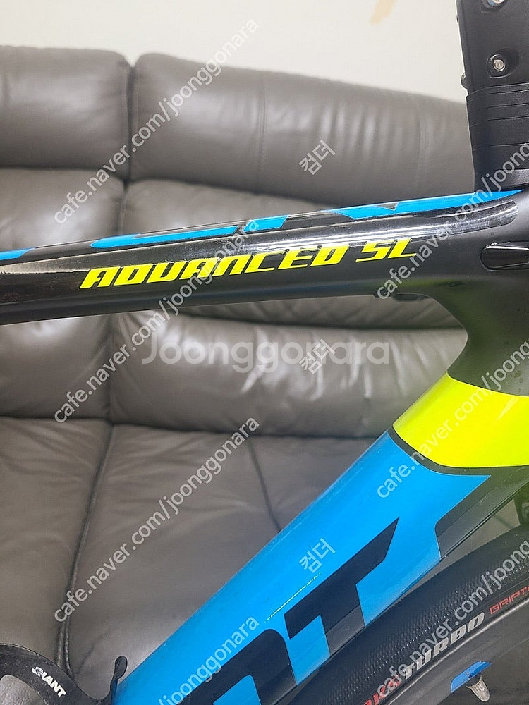 자이언트 tcr sl 팝니다.(52/S)--9