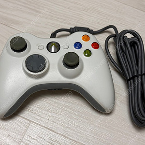 Xbox 360 유선 컨트롤러