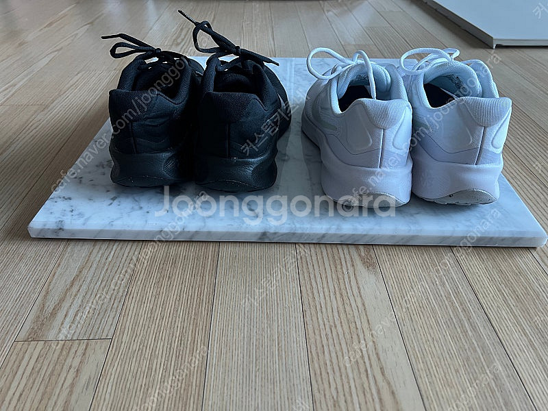 나이키 레볼루션7 런닝화 판매합니다. (가격내림)--2