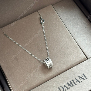 [중고] DAMIANI(다미아니) 20094032 벨 에포크 릴 화이트 골드 앤 다이아몬드 목걸이(5.7 mm)