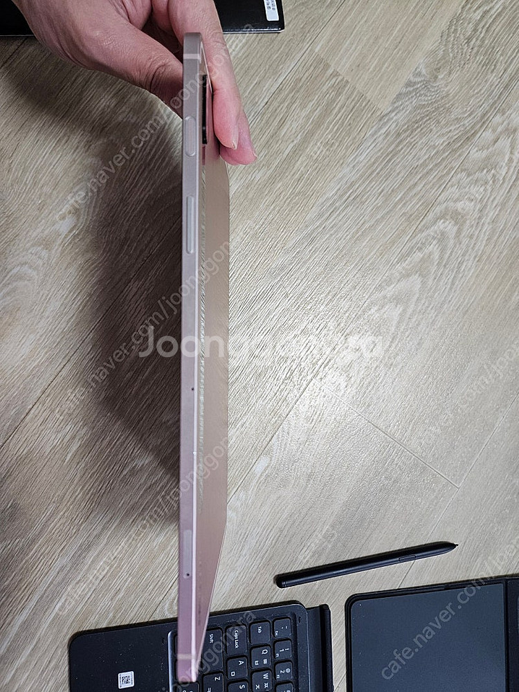 갤럭시탭 s8 로즈골드 풀박스 및 키보드케이스--1