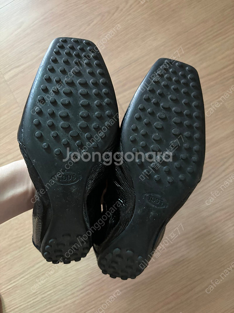 토즈 에나멜 스퀘어 리본 발레 플랫 슈즈 235 189...--9