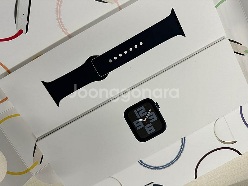애플워치 SE2세대 44MM 미드나잇색상 미개봉 30만...--2