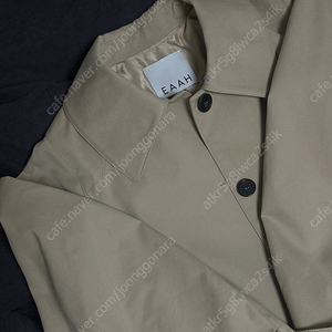 이아eaah Fonde trench coat